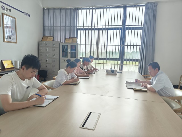 c43db760436ac8a27331a51f843e4e8_副本.jpg